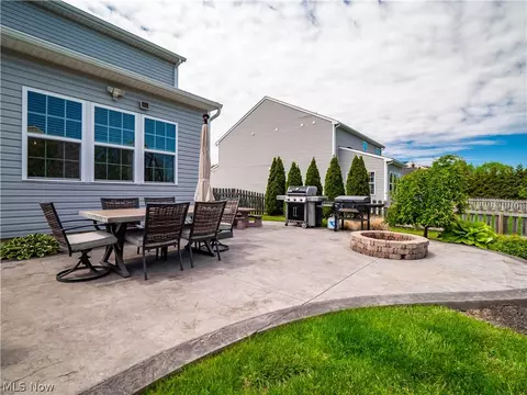 Exterior - 3145 Wheaton Dr, Avon, OH 44011 photo 6 of 8