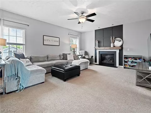 3145 Wheaton Dr, Avon, OH 44011 photo 2