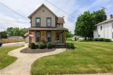 372 Park Ave SW, Bolivar, OH 44612