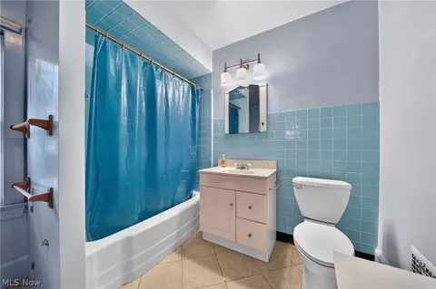 Bath - 1936 E 45th St, Ashtabula, OH 44004 photo 3 of 3