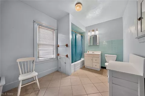 Bath - 1936 E 45th St, Ashtabula, OH 44004 photo 2 of 3