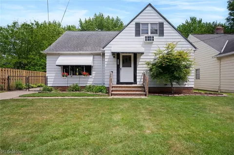 1631 Brainard Rd, Lyndhurst, OH 44124