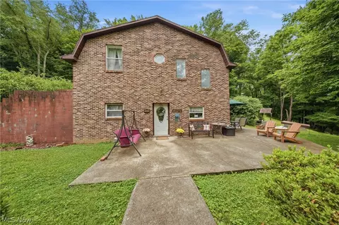 5292 Rolling Riv, Cairo, WV 26337