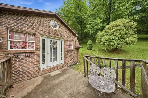 Exterior - 5292 Rolling River Rd, Cairo, WV 26337 photo 4 of 8
