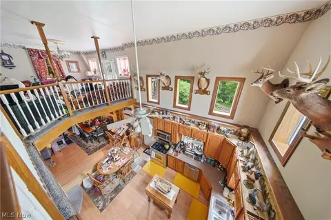 Entry Way - 5292 Rolling River Rd, Cairo, WV 26337 photo 4 of 4