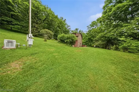 Exterior - 5292 Rolling River Rd, Cairo, WV 26337 photo 5 of 8