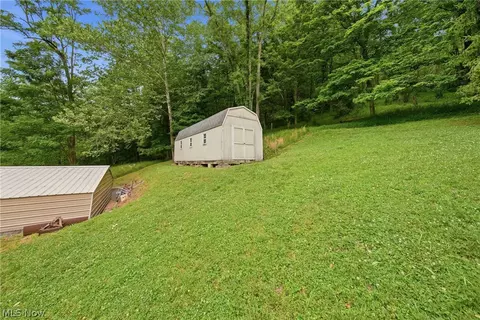 Exterior - 5292 Rolling River Rd, Cairo, WV 26337 photo 6 of 8