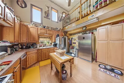 Kitchen - 5292 Rolling River Rd, Cairo, WV 26337 photo 3 of 5