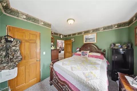 Bedroom - 5292 Rolling River Rd, Cairo, WV 26337 photo 4 of 4