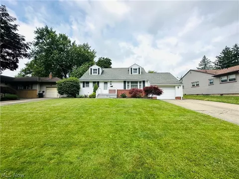 60 S Cleveland Ave, Niles, OH 44446