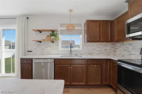 Kitchen - 3868 Willow Way, Perry, OH 44081 photo 2 of 2