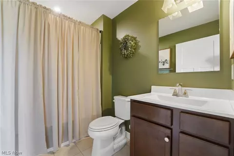 Bath - 3868 Willow Way, Perry, OH 44081 photo 2 of 5