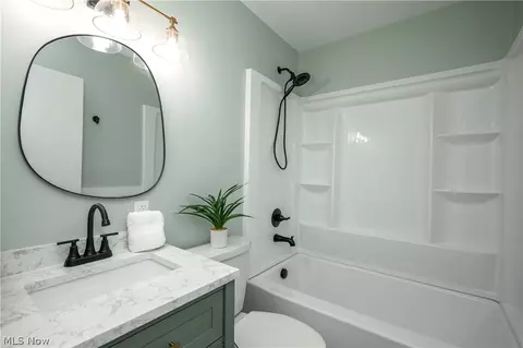 Bath - 3816 Root Ave NE, Canton, OH 44705 photo 1 of 2