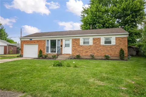 Exterior - 3816 Root Ave NE, Canton, OH 44705 photo 10 of 10