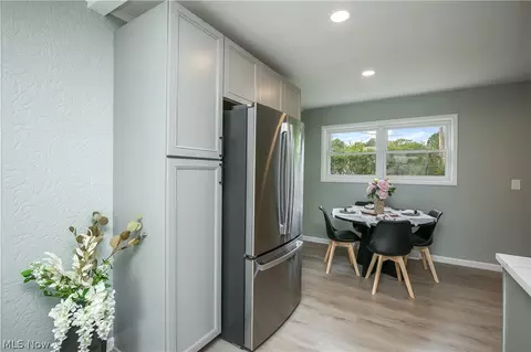 Dining - 3816 Root Ave NE, Canton, OH 44705 photo 1 of 3