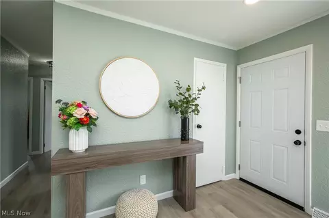 Entry Way - 3816 Root Ave NE, Canton, OH 44705 photo 1 of 2