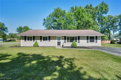 9794 Meldon Dr, Streetsboro, OH 44241