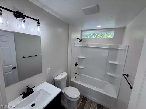 Bath - 120 E 32nd St, Lorain, OH 44055 photo 1 of 6