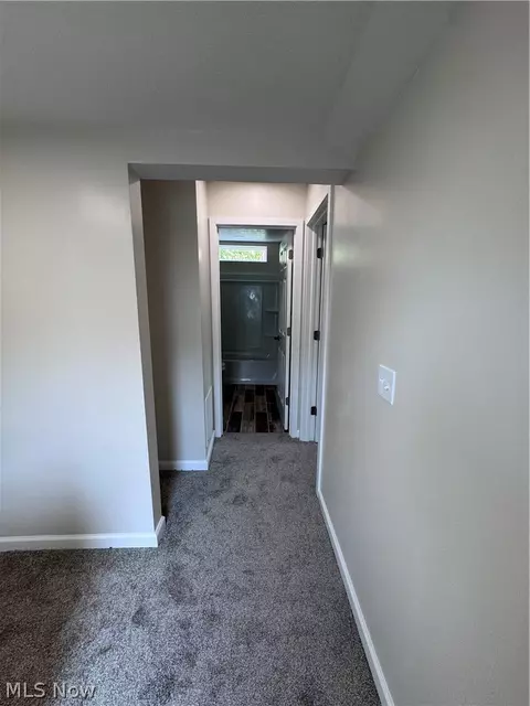 Entry Way - 120 E 32nd St, Lorain, OH 44055 photo 5 of 9