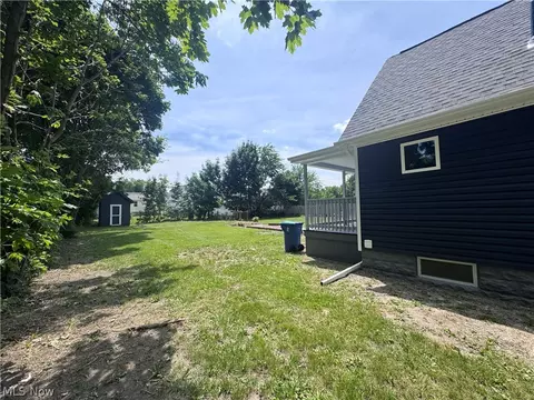 Exterior - 120 E 32nd St, Lorain, OH 44055 photo 8 of 10