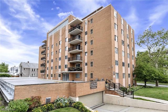 12029 Clifton Blvd #204, Lakewood, OH 44107