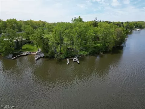 Vl Pine Drive, Lake Milton, OH 44429