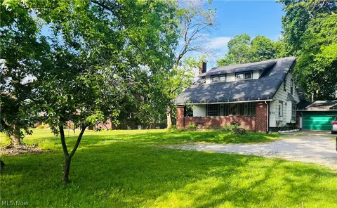 870 Parkway Blvd, Alliance, OH 44601