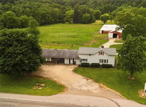 2722 State Route 416 S E, New Philadelphia, OH 44663