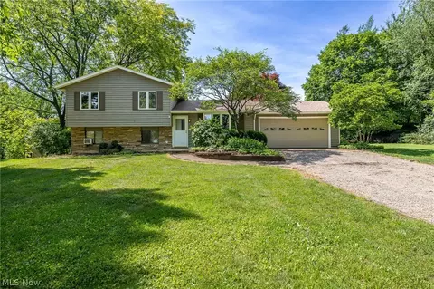 10614 Jones Rd, Litchfield, OH 44253