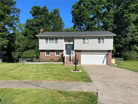 1258 Cherry Ln, Brunswick, OH 44212