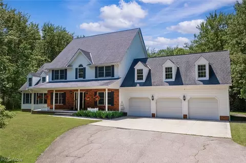 11710 Sherwood Trl, Chesterland, OH 44026
