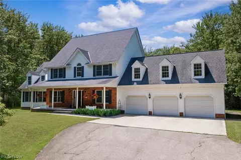 11710 Sherwood Trl, Chesterland, OH 44026