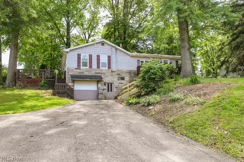1480 Meadowbrook Blvd, Stow, OH 44224