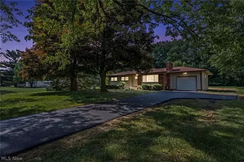 1709 Berna Rd, Akron, OH 44312