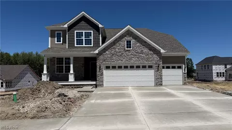 8010 Echo Hill Manor Dr, Mentor, OH 44060