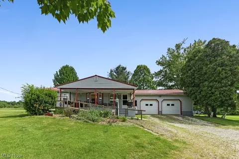 2088 Antigua Rd SW, Carrollton, OH 44615