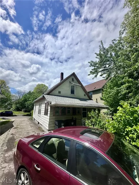 855 Beardsley St, Akron, OH 44311 photo 3