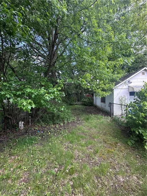 855 Beardsley St, Akron, OH 44311 photo 17