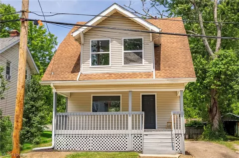 799 Fess Ave, Akron, OH 44307