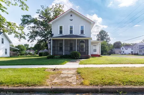174 Elm St, Leetonia, OH 44431