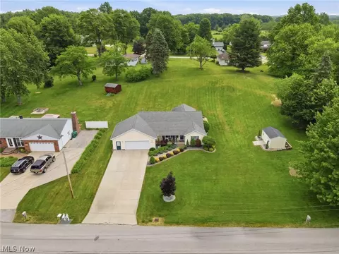View/Area - 4122 Denise Dr, Ashtabula, OH 44004 photo 2 of 3