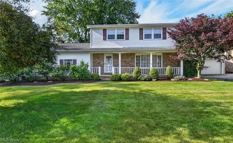 2379 Tanglewood Dr, Salem, OH 44460