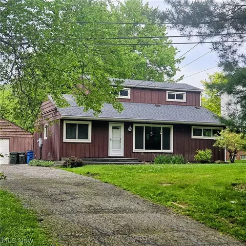 7607 Big Crk, Middleburg Heights, OH 44130