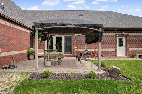 Exterior - 3787 Miller Rd, Springfield, OH 45502 photo 5 of 9