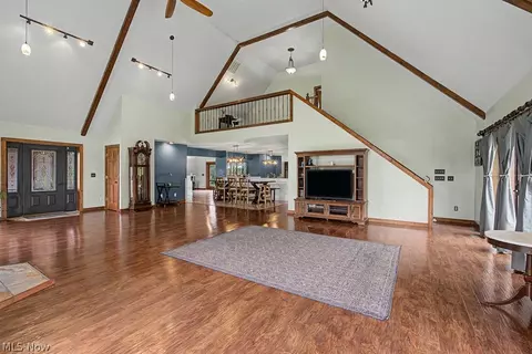 Living - 3787 Miller Rd, Springfield, OH 45502 photo 1 of 2