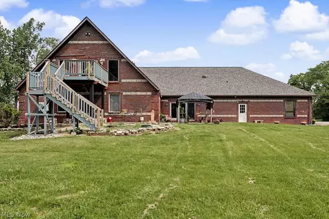 Exterior - 3787 Miller Rd, Springfield, OH 45502 photo 4 of 9
