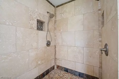Bath - 3787 Miller Rd, Springfield, OH 45502 photo 5 of 5