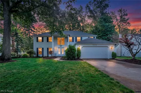 1785 Holdens Arbor Run, Westlake, OH 44145