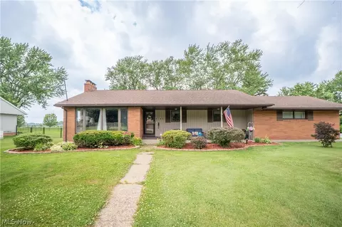 6145 Hollydale Ave NE, Canton, OH 44721