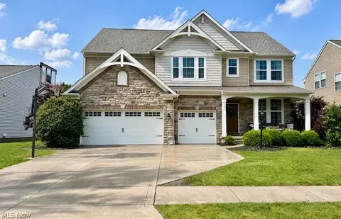 1392 Muirwood Dr, Brunswick, OH 44212